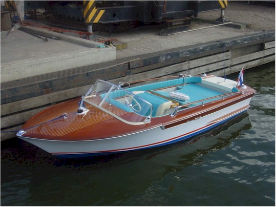 Riva - LadyBen Classic Wooden Boats for Sale